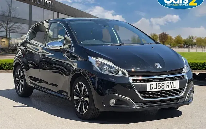 Used Peugeot 208 82 HP (60 kW) 2018 Hatchback