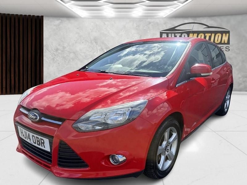 Usado Ford Focus Zetec 2014 Vermelho Citadino