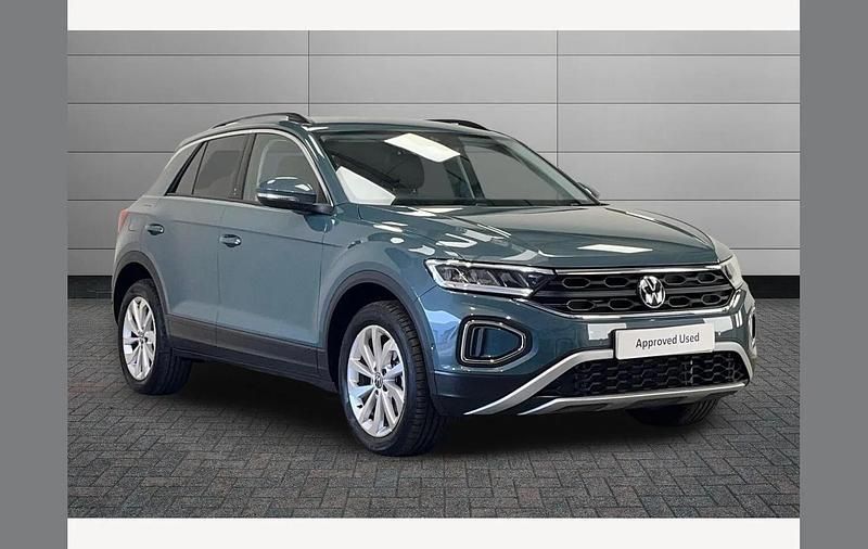 Used VW T-Roc Match 150 HP (110 kW) 2025 Blue SUV