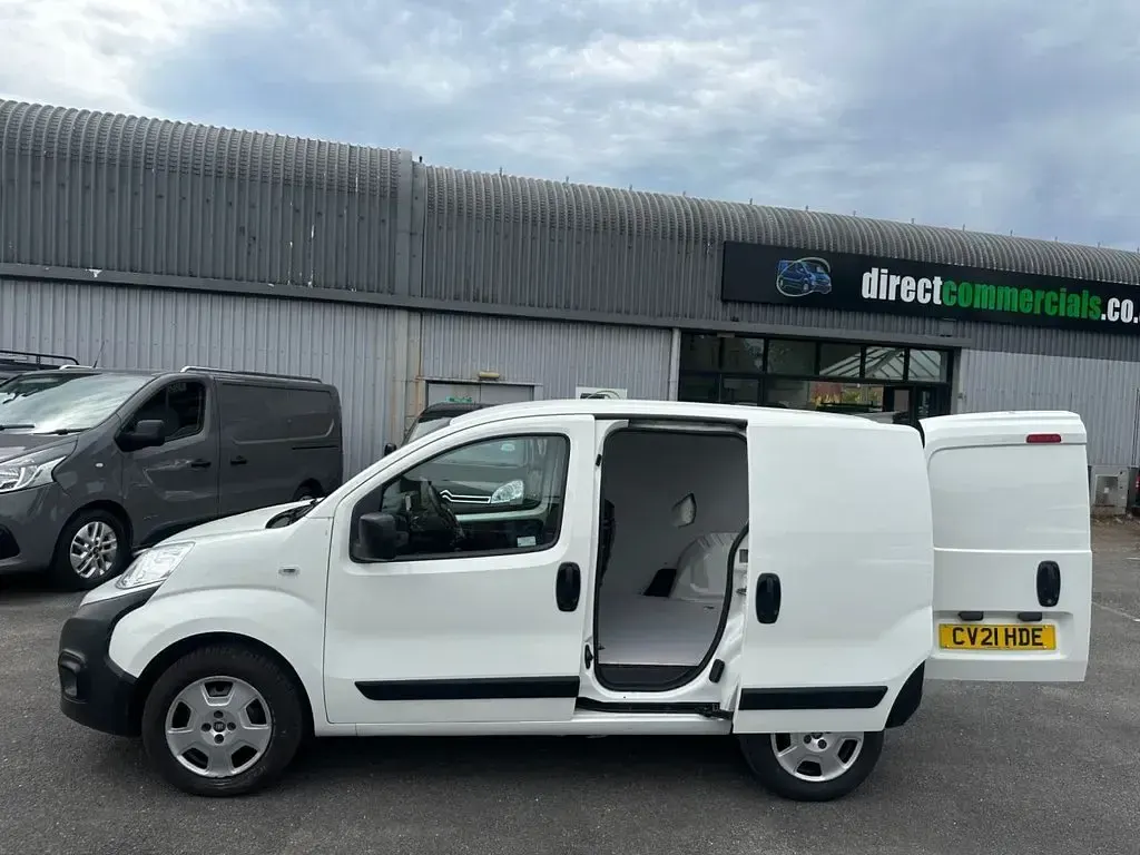 Used Fiat Fiorino 80 HP (58 kW) 2021 White MPV