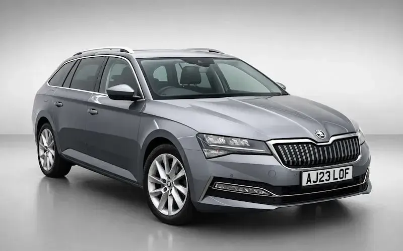 Used Skoda Superb SE Technology 218 HP (160 kW) 2023 Estate