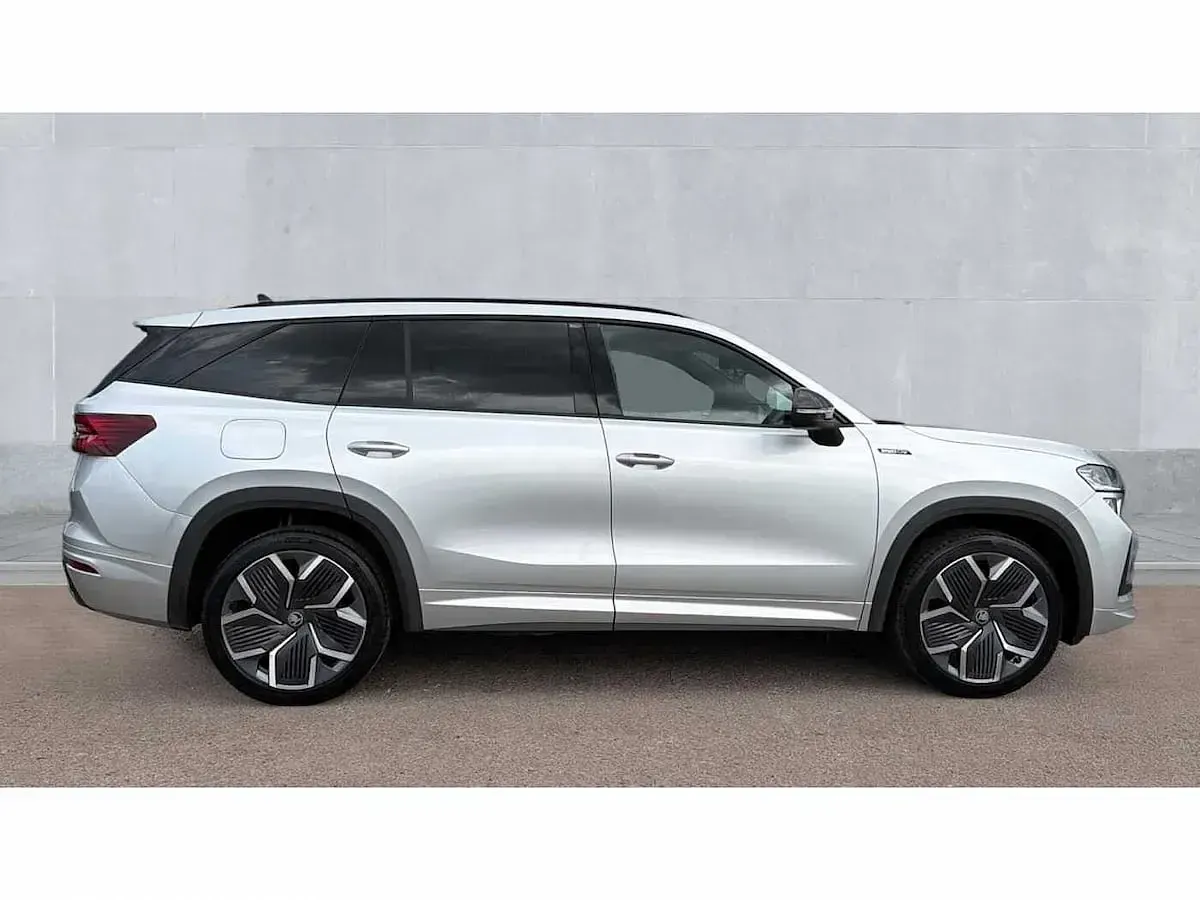 Used Skoda Kodiaq SportLine 150 HP (110 kW) 2025 Brilliant silver SUV