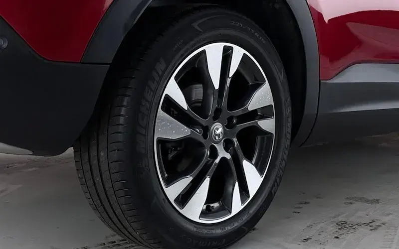 Used Vauxhall Grandland X Sport 131 HP (96 kW) 2019 Red SUV