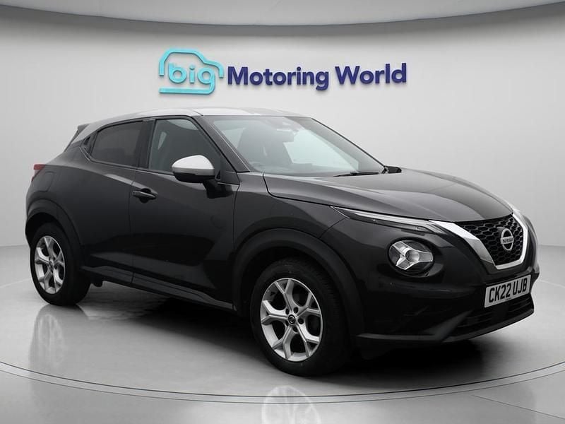 Black Used 2022 Nissan Juke N-Connecta SUV | £11,300 (Good price) - Image 1/4