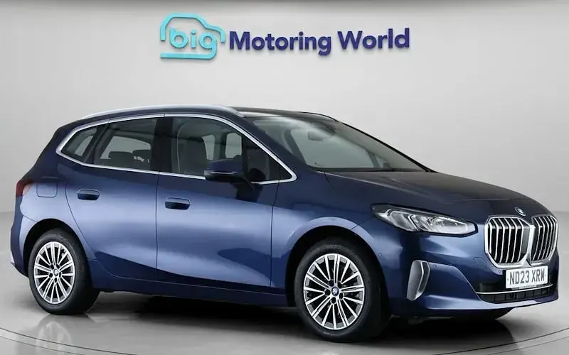 Used BMW 225 Active Tourer Luxury Line 245 HP (180 kW) 2023 MPV