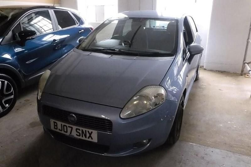 Used Fiat Grande Punto Dynamic 77 HP (56 kW) 2007 Blue Hatchback