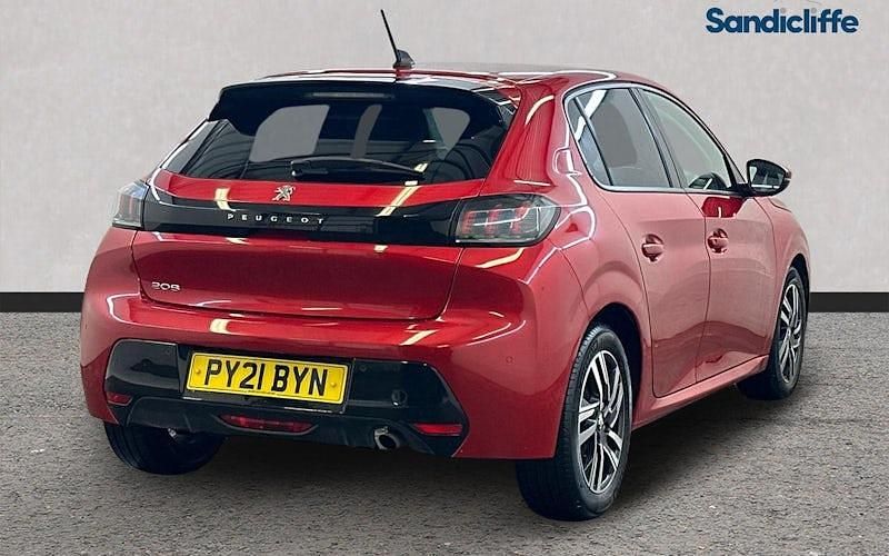 Used Peugeot 208 Allure 102 HP (75 kW) 2021 Red Hatchback