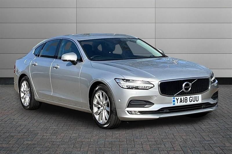 Used Volvo S90 Momentum 190 HP (139 kW) 2018 Silver Sedan