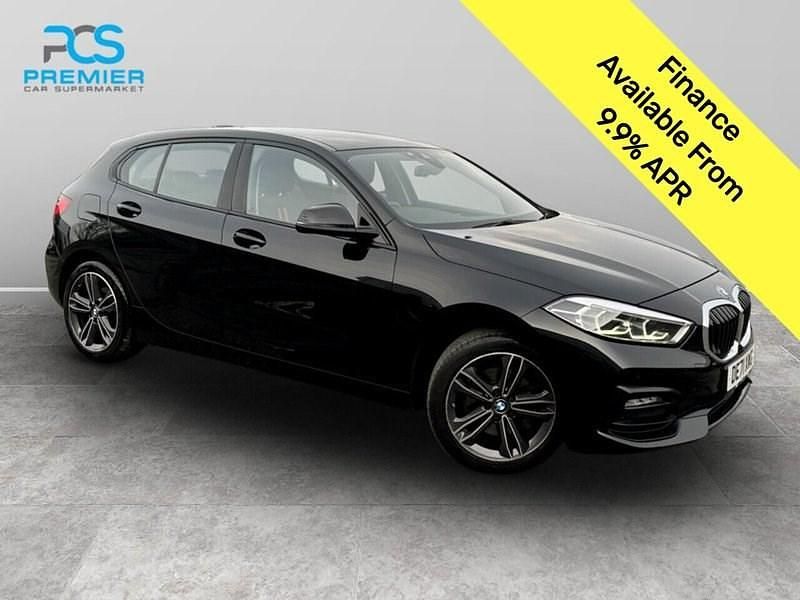 Black sapphire metallic paint Used 2021 BMW 118 Sport Line Hatchback | £12,395 (Good price) - Image 1/3
