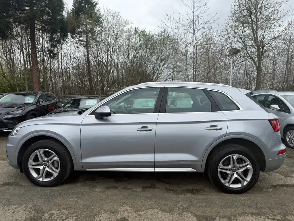Used Audi Q5 Design 190 HP (139 kW) 2017 Silver SUV