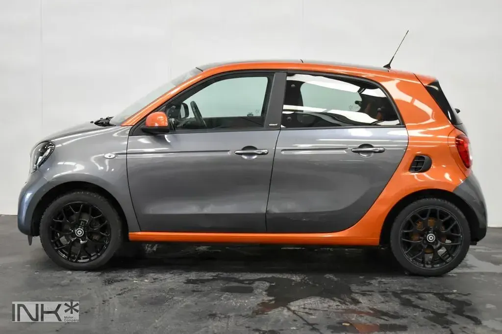Used Smart ForFour Edition #1 90 HP (66 kW) 2015 Grey Hatchback