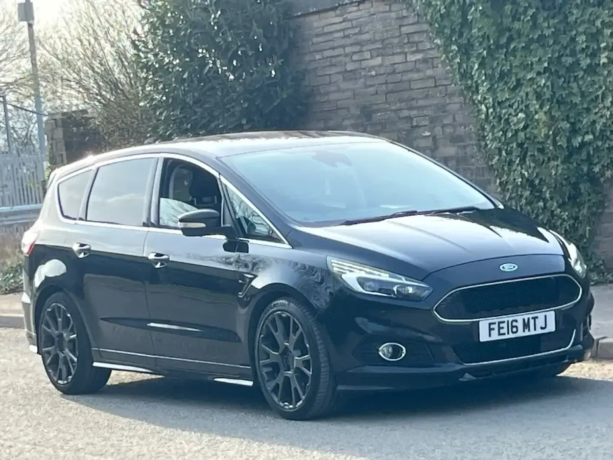 Używany Ford S-MAX Sport 200 KM (147 kW) 2016 Czarny Minivan