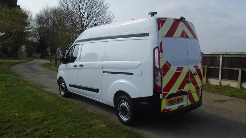 Used Ford Transit Custom 130 HP (95 kW) 2018 White Van