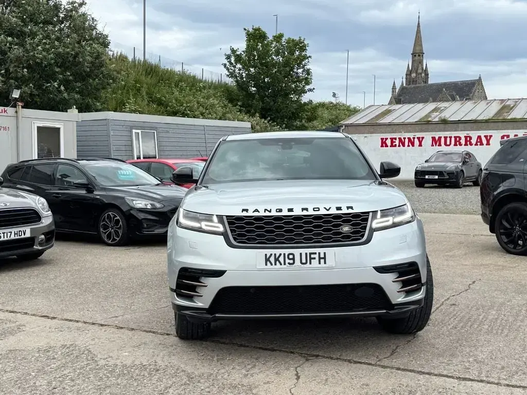 Used Land Rover Range Rover Velar HSE Dynamic 240 HP (176 kW) 2019 Silver SUV