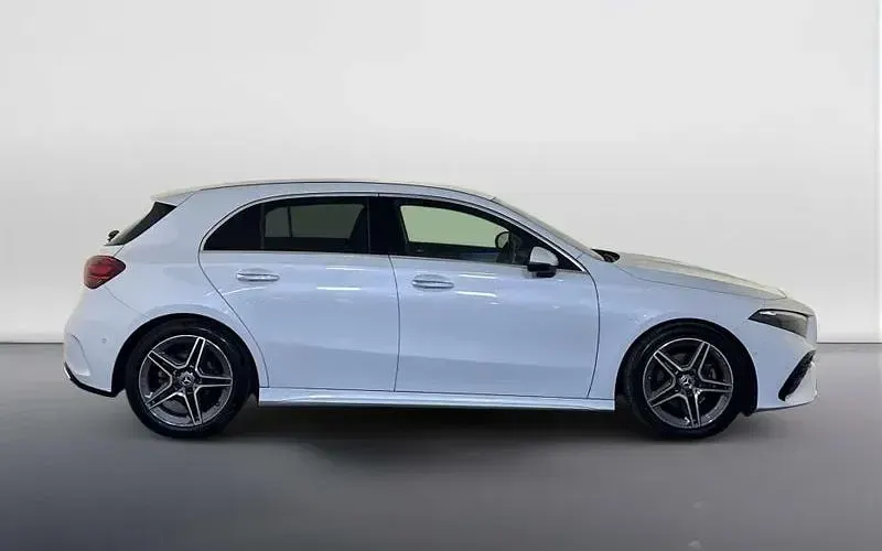 Used Mercedes A180 AMG Line Premium 150 HP (110 kW) 2023 White Hatchback