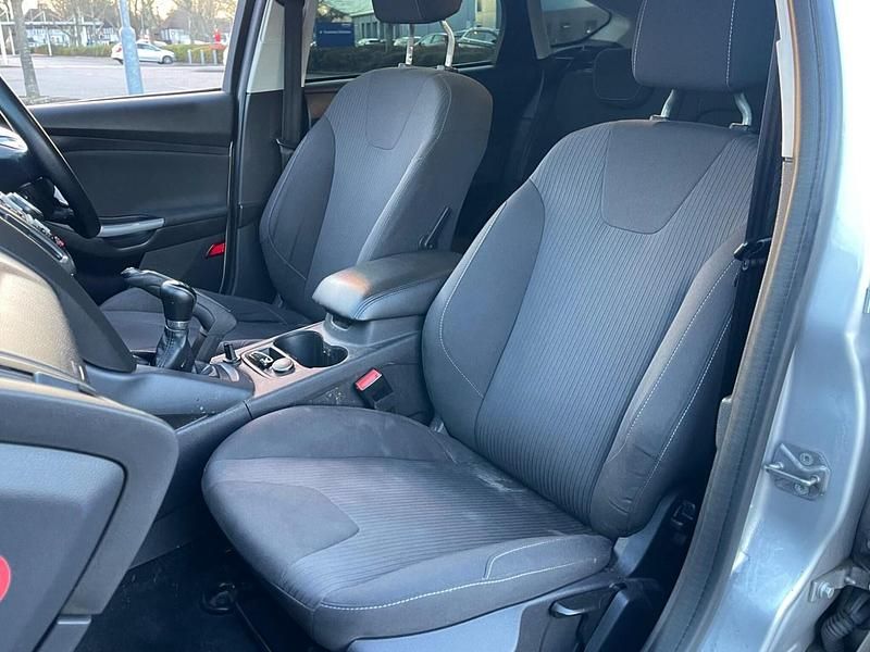 Used Ford Focus Titanium 2011 Silver Hatchback