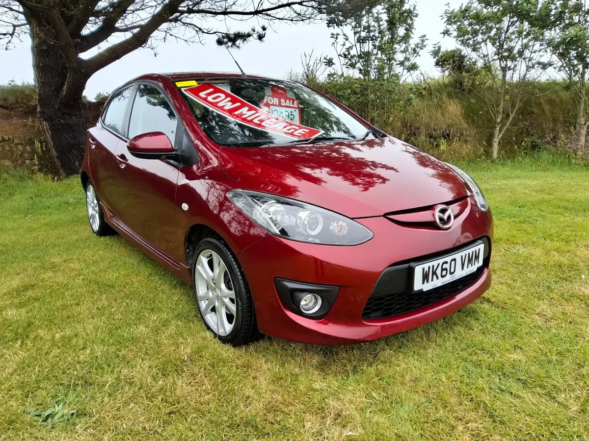 Used Mazda 2 2010 Red Hatchback