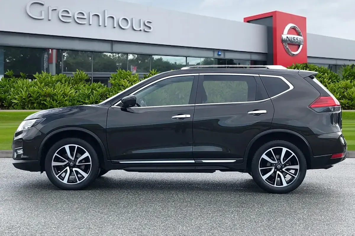 Used Nissan X-Trail Tekna 150 HP (110 kW) 2019 Green SUV