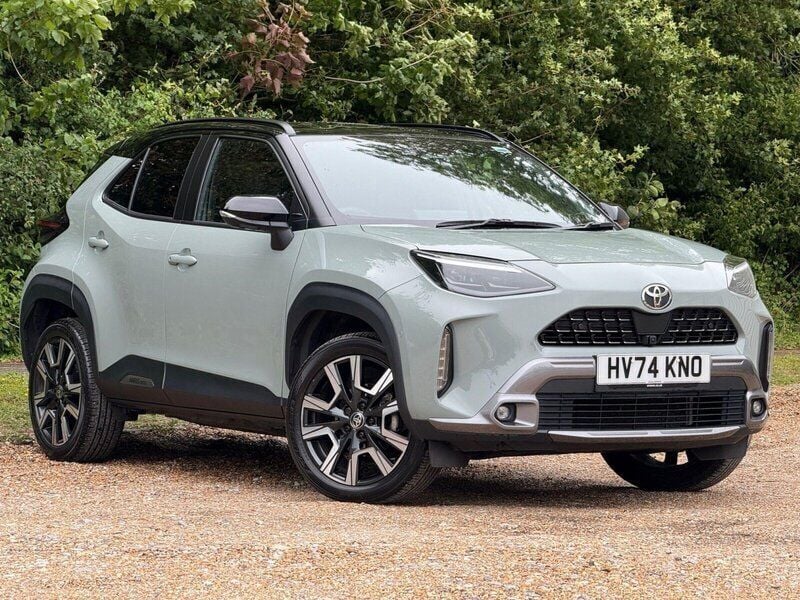 Urban khaki Used 2024 Toyota Yaris Hybrid Edition | £29,990 - Image 1/3