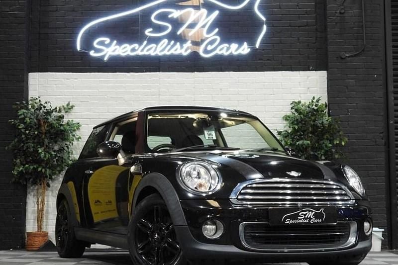 Used Mini ONE Hatch 98 HP (72 kW) 2013 Black Hatchback