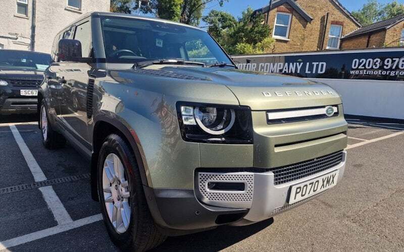 Used 2020 Land Rover Defender S SUV | £43,995 (Fair price) - Image 1/4