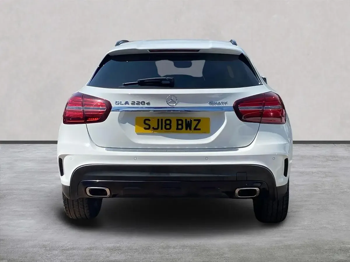 Used Mercedes GLA220 AMG Line Premium 2018 White SUV