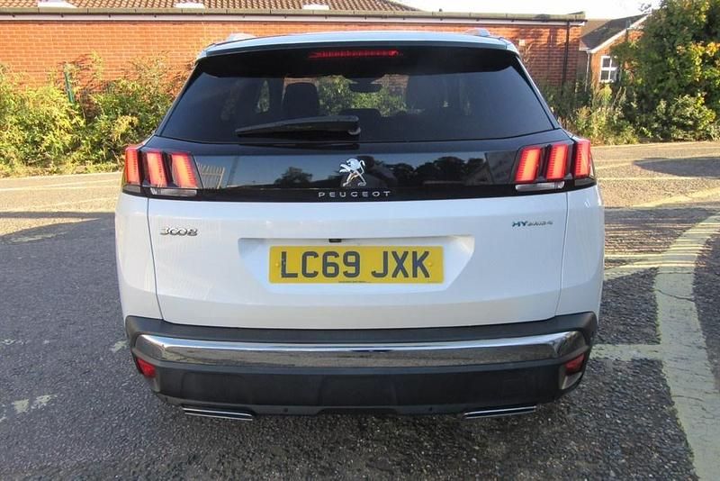 Used Peugeot 3008 GT 2020 White Hatchback