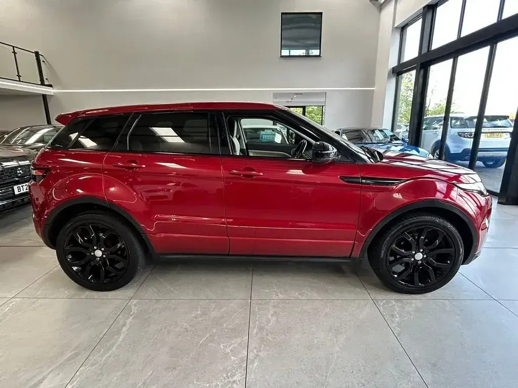 Używany Land Rover Range Rover evoque Dynamic 2014 Czerwony SUV