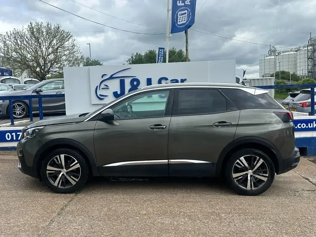 Second-hand Peugeot 3008 Allure 130 CP (95 kW) 2018 Gri SUV