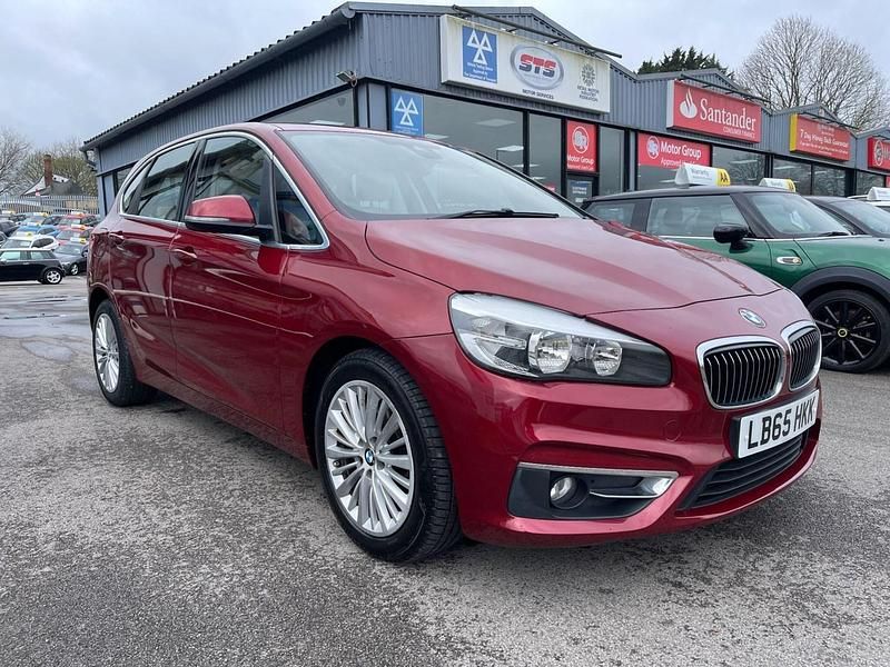 Used BMW 218 Luxury Line 2016 Red Hatchback
