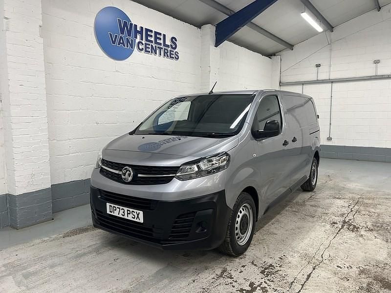 Used Vauxhall Vivaro S 100 HP (73 kW) 2023 Grey MPV