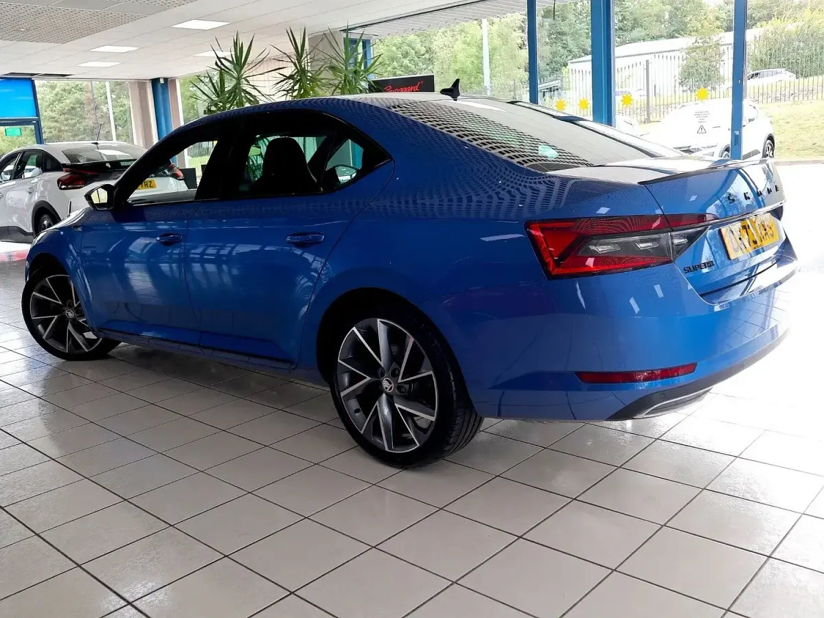 Used Skoda Superb SportlinePlus 150 HP (110 kW) 2023 Blue Hatchback