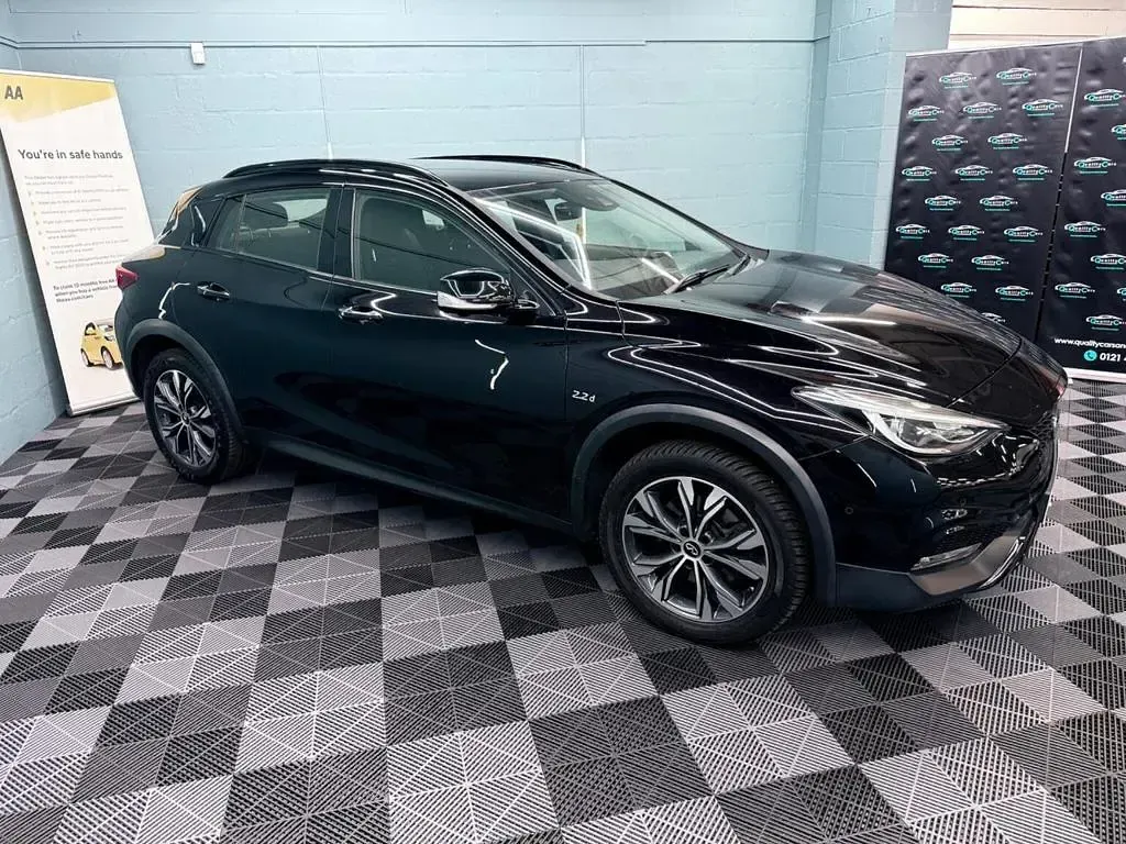 Used Infiniti QX30 Premium 170 HP (125 kW) 2017 Black SUV