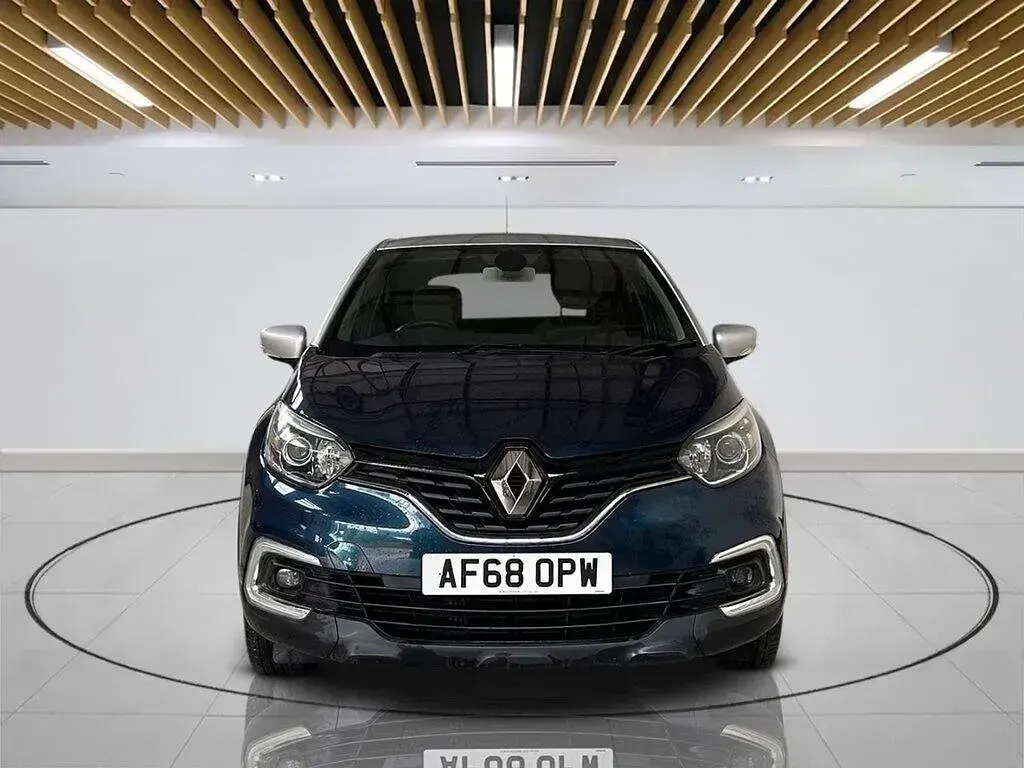 Used Renault Captur Iconic 90 HP (66 kW) 2018 Blue SUV