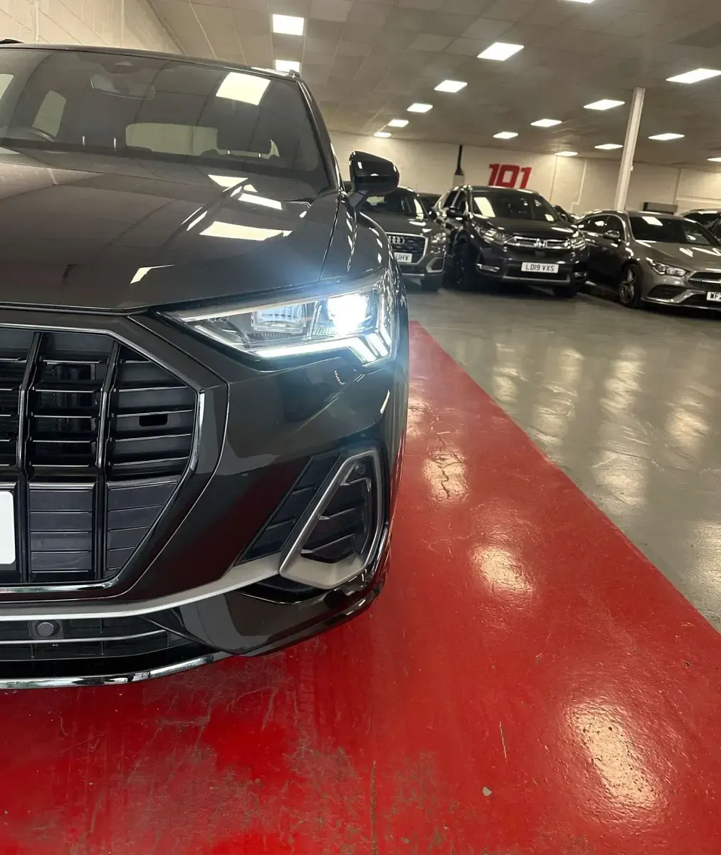 Begagnad Audi Q3 S-Line 190 HK (139 kW) 2020 Svart SUV