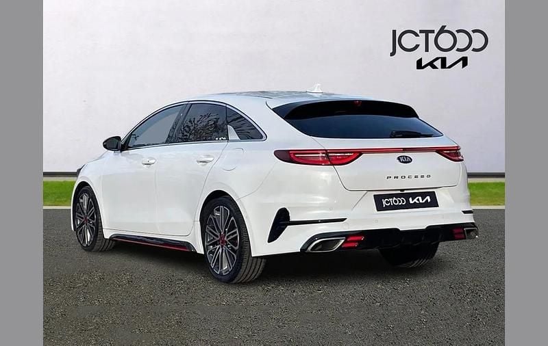 Used Kia ProCeed GT 200 HP (147 kW) 2020 White Estate