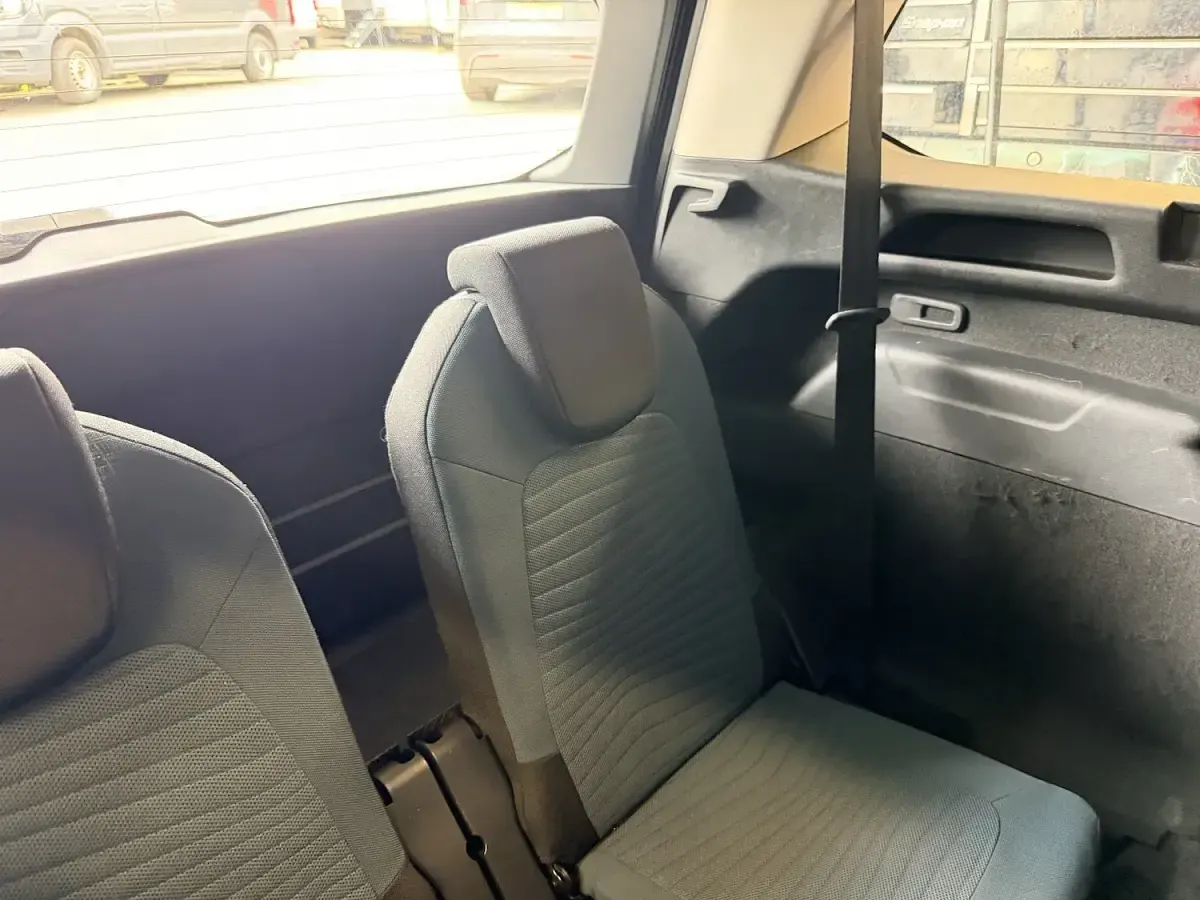 Used Citroën Grand C4 Picasso Feel 120 HP (88 kW) 2017 Blue MPV