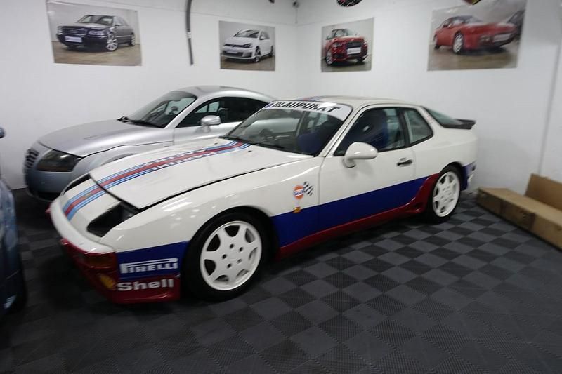 White Used 1989 Porsche 944 Turbo Coupe | £9,995 - Image 1/4