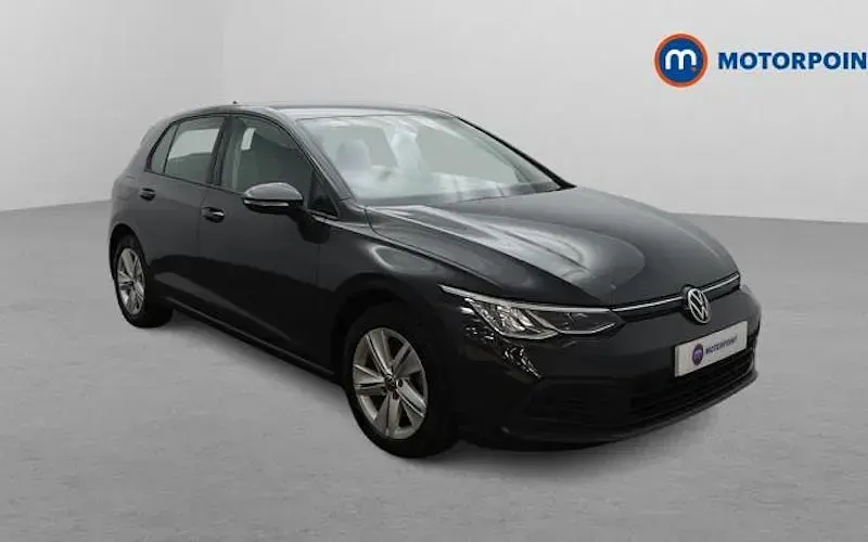 Used VW Golf VIII Life 150 HP (110 kW) 2023 Hatchback