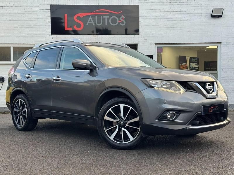 Used Nissan X-Trail N-Vision 130 HP (95 kW) 2017 Grey SUV