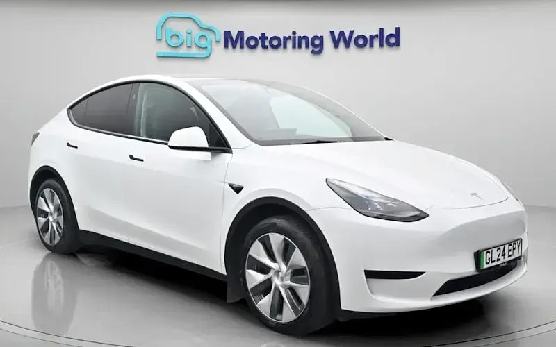 Used Tesla Model Y Standard Range 219 kW (299 HP) 2024 SUV