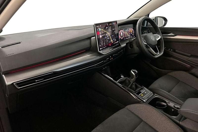 Used VW Golf VIII Style 150 HP (110 kW) 2025 Silver Hatchback