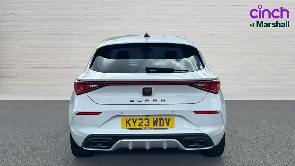 Used Cupra Leon 150 HP (110 kW) 2023 Nevada white