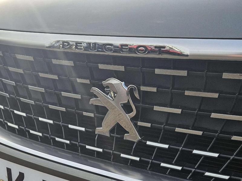 Used Peugeot 3008 GT-line 129 HP (94 kW) 2019 Grey SUV