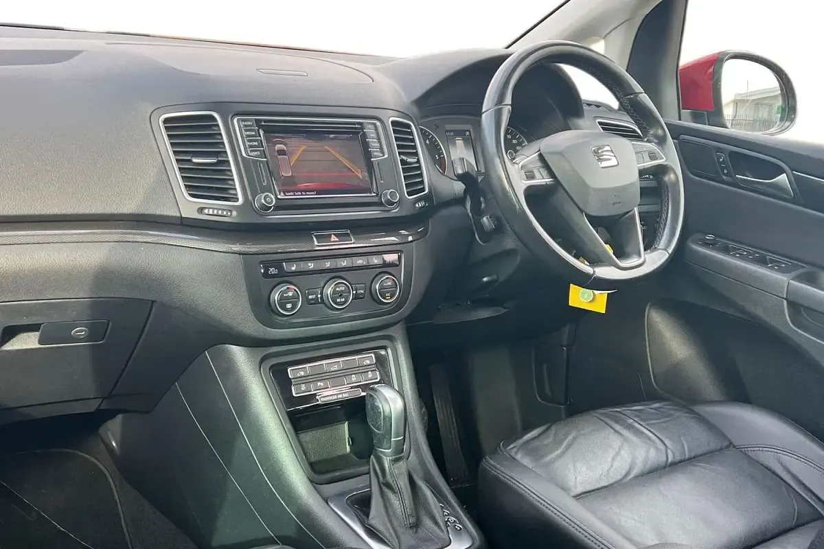 Used Seat Alhambra SE 184 HP (135 kW) 2016 Red MPV