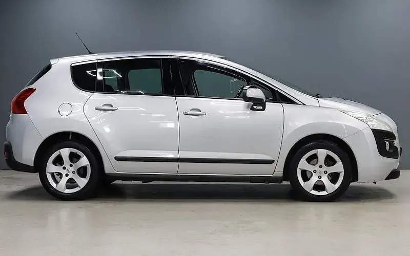 Used Peugeot 3008 Sport 112 HP (82 kW) 2010 Silver Estate