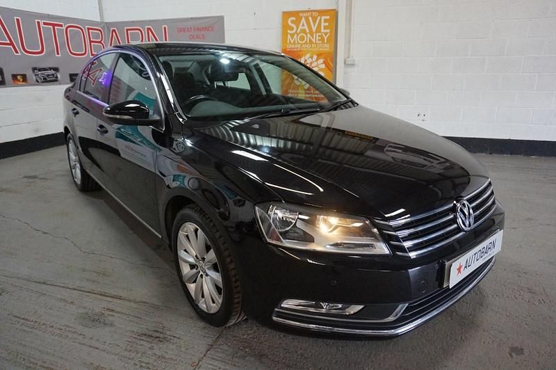 Used VW Passat SE 2011 Black Sedan