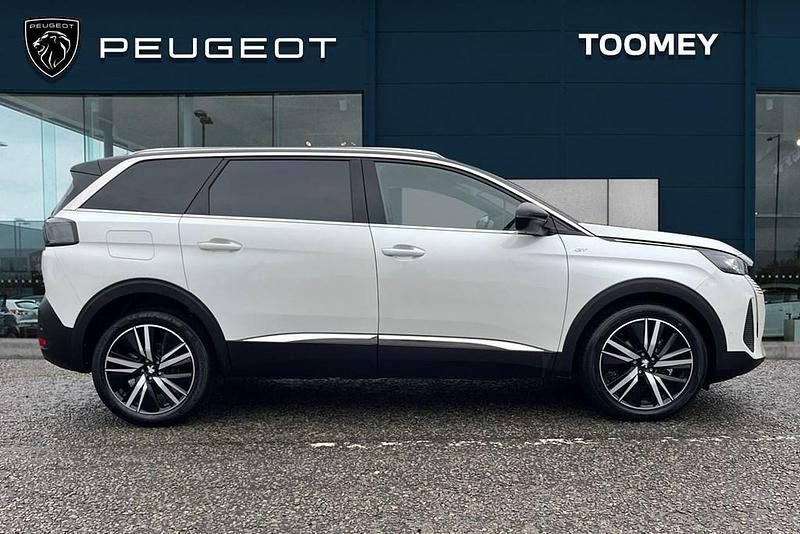Used Peugeot 5008 Premium 129 HP (94 kW) 2023 White SUV