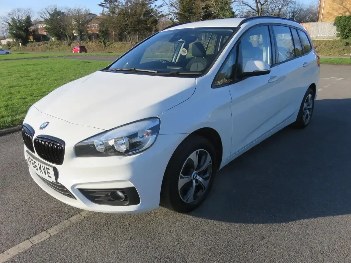 Used BMW 216 2016 White Estate