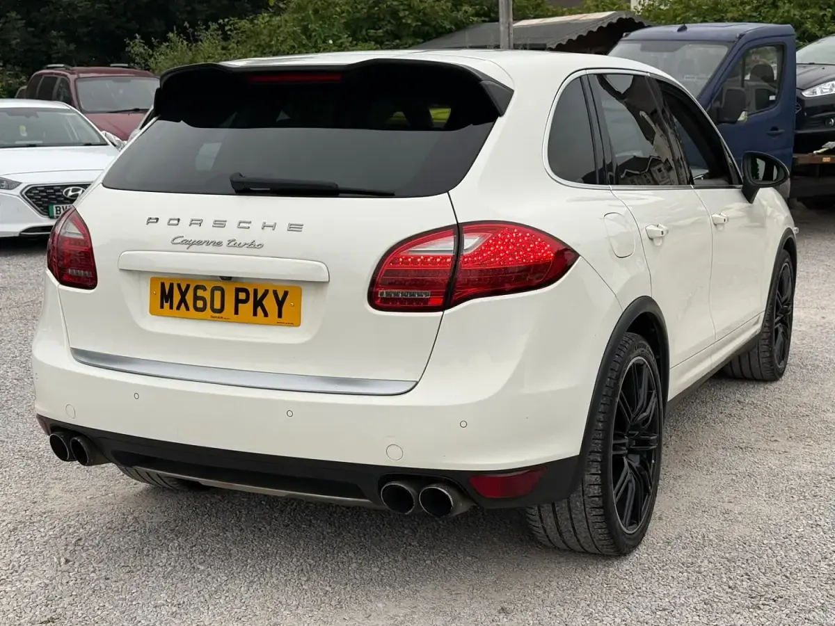Used Porsche Cayenne Turbo 2010 White SUV